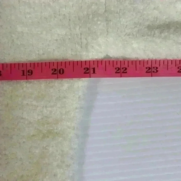 Abercrombie & Fitch Womens Med Cream Cropped Sweater Long Sleeve Crew Neck Soft - Picture 5 of 10